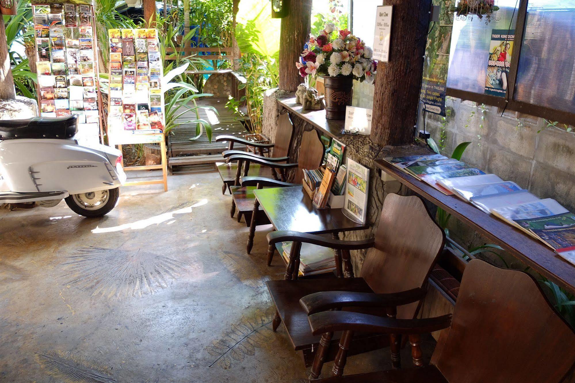 Saithong Guesthouse Чиангмай Экстерьер фото